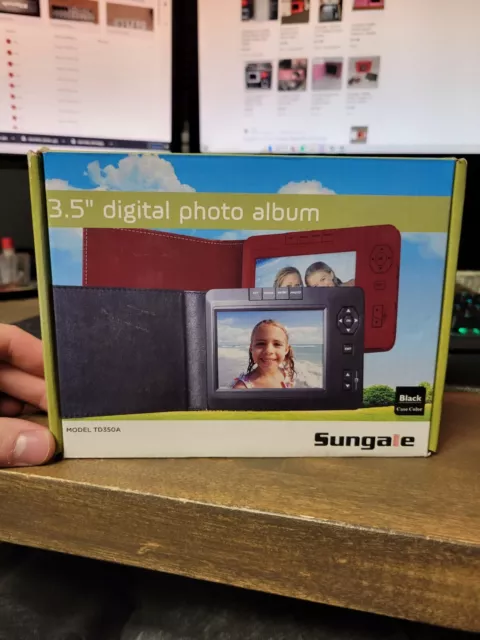 Sungale TD350A 3.5" Digital Picture Frame