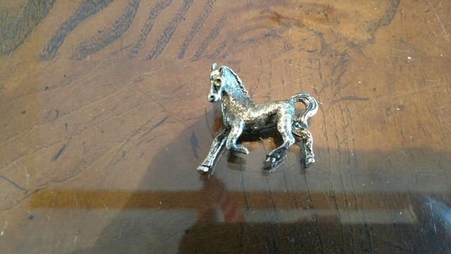 Pewter Pin Horse Design 1 1/2"