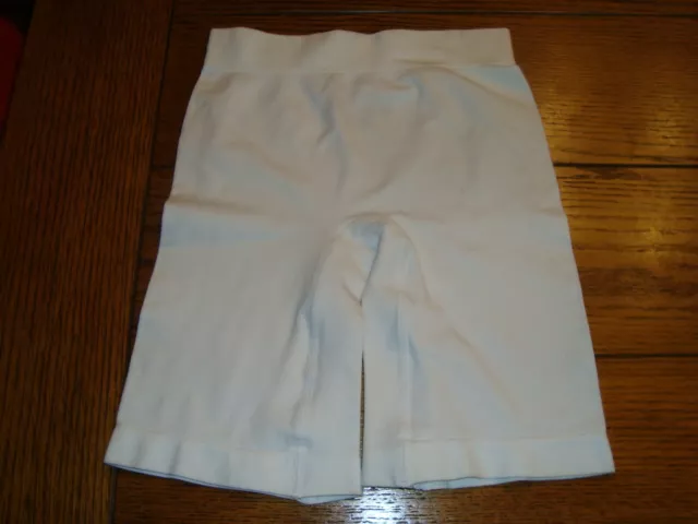 Vassarette Women's 5-Pack Invisibly Smooth Slip Short, Lace Trim, Style  12385