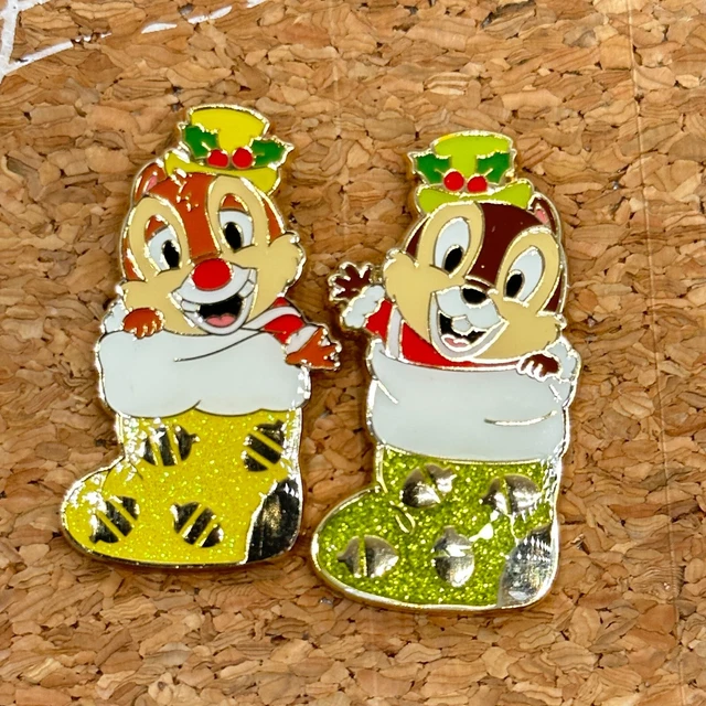 TOKYO DISNEY RESORT Game Prize Pin Disney SEA Christmas Socks Chip