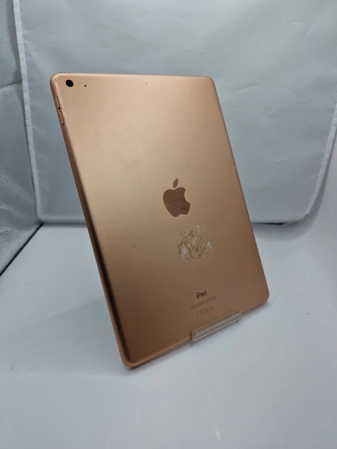 Apple iPad 8th Gen. 128GB, Wi-Fi, 10.2 in - Gold SPARES OR REPAIRS