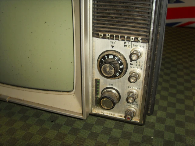 Mini Télévision Philips Vintage – Noir & Blanc – Antenne Cassée – Pièce De Collection