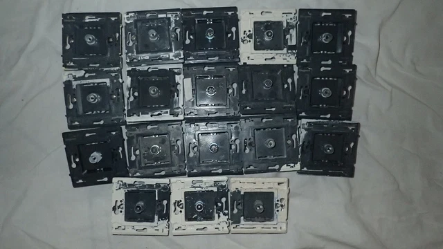 272029_3 272029_3
