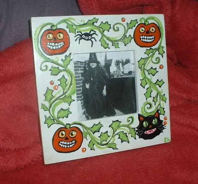 Hand-painted Folkart Halloween Wood Picture Frame 6  3/4" square  Pumpkins & Cat