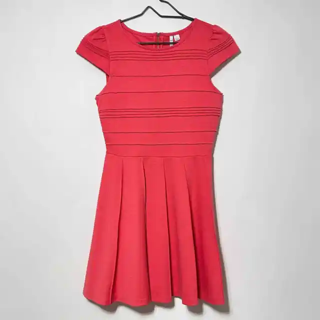 ELLE Dress Women's Size 6 Coral Pink Knit Short A-Line Pleated Cap Sleeve Twirl