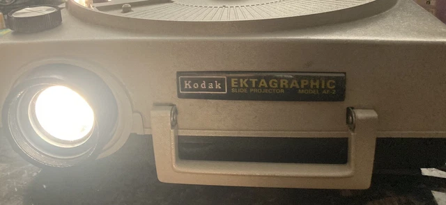 Vintage Kodak Ektagraphic AF-2 Slide Projector with Tray tested and works