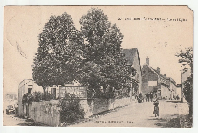 SAINT HONORE LES BAINS - Nievre - CPA 58 - la rue de l' Eglise défaut coté droit