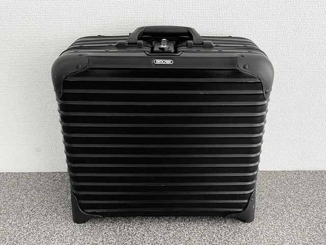 RIMOWA TOPAS STEALTH Pilot Business Trolley Black 2-wheels