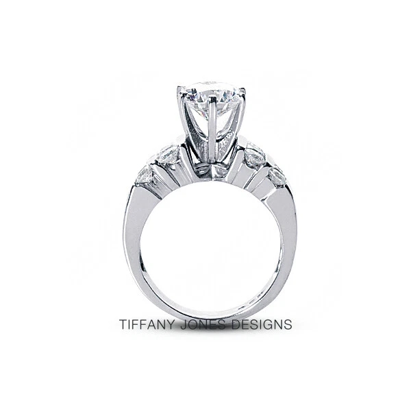 3 1/4 CT E SI1 Round Cut Earth Mined Certified Diamonds 18k Gold Side-Stone Ring