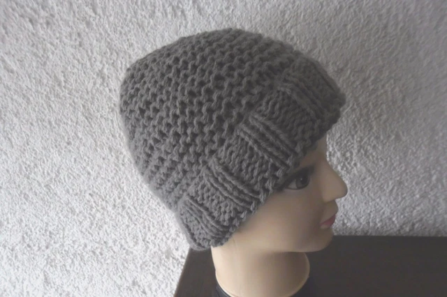 Bonnet Neuf A  Revers Tricoté Main Point Mousse Couleur  Gris Moyen Homme Femme