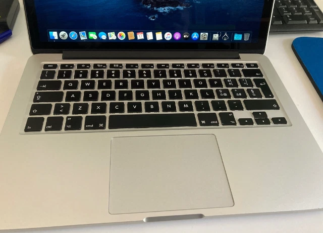 Apple MacBook Pro 13 Retina Intel Core i5 8 Gb Ram 2