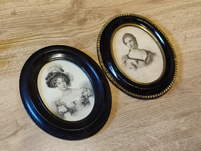 Lot de 2 cadres photos anciens en bois médaillons ovales