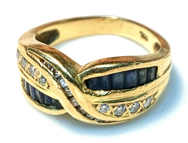LA VIVIAN, magnifique et iconique bague Tank des années 1940 en or 18 carats godronné et oxyde 💫 | SAGAN PARIS