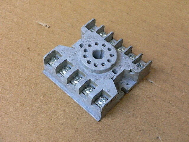 Potter & Brumfield 27E123 Relay Base Socket