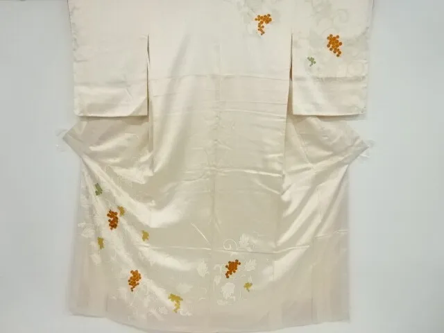 81245# Japanese Kimono / Antique Kimono / Embroidery / Grape Arabesque