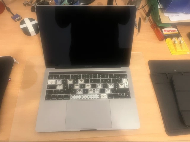 Apple macbook pro A2159, gris sidéral, écran rétina 13 pouces, (HS)