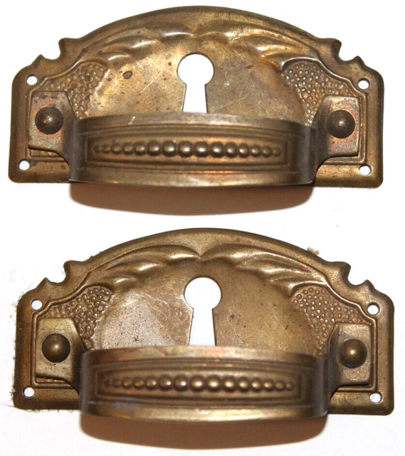 🇼 2 antike Möbel Beschläge mit Griff & Schlüsselloch Jugendstil - 6,8 x 3,4 cm