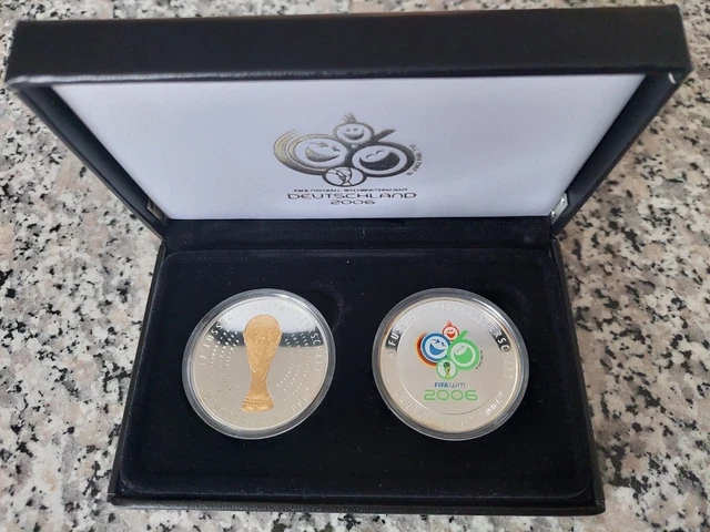 DIE OFFIZIELLEN DEUTSCHEN Gedenkprägungen der FIFA Fußball-WM ...