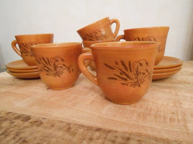 2 GRANDES TASSES EN ARCOPAL DECOR MYOSOTIS