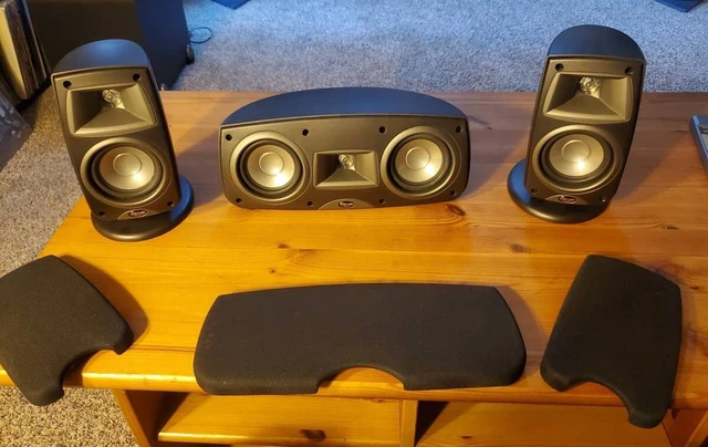 2 Klipsch Quintet III speakers and Center Speaker