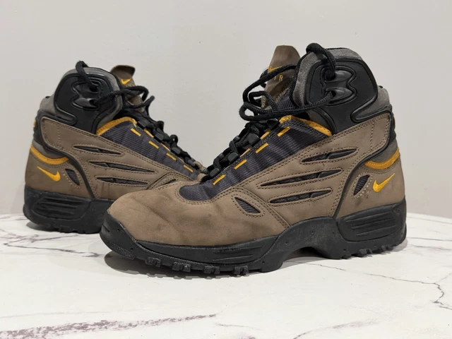 VINTAGE NIKE ACG Air Ascent Ridge Boots Mens Sz 7 Tan Black  display picture 1