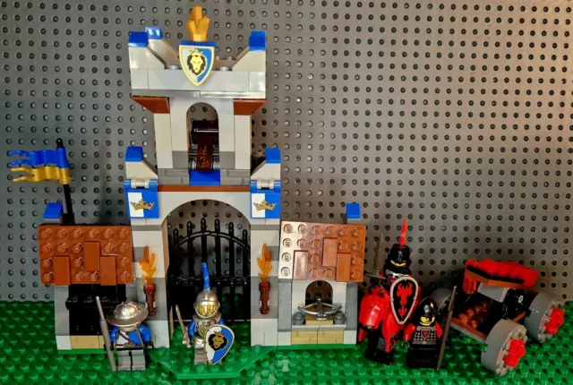  LEGO Castle Tower Raid : Toys & Games
