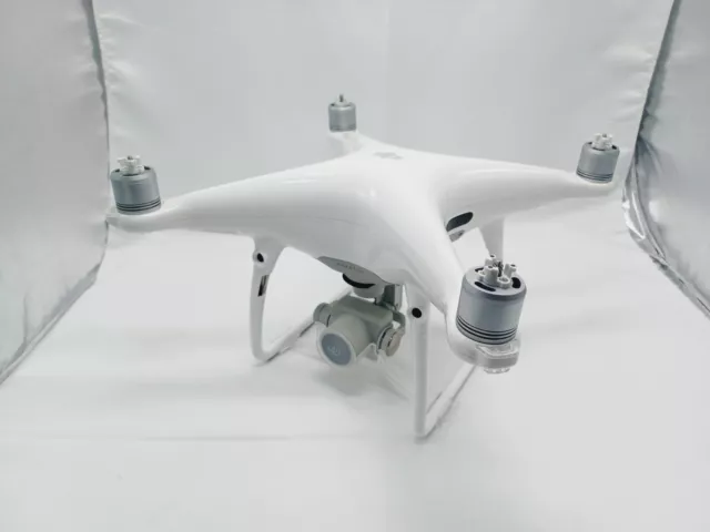 DJI Phantom 4 Pro 4K Camera Drone - White WM331A Bundle DRONE + CAMERA ONLY