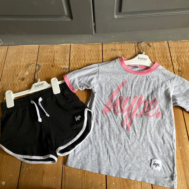 Hype shorts and t shirt 5-6 years