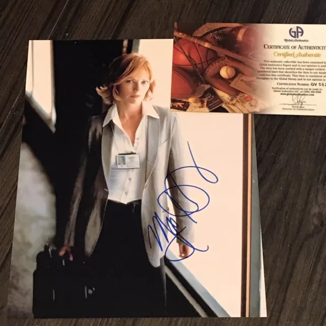 Marg Helgenberger Signed 8x10 Photo Autographed GA COA GAI CSI China Beach speci