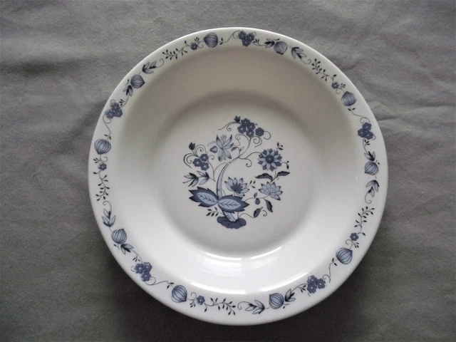 1 Plat Rond Creux Avec Rebord Arcopal - Vintage Annee 70 - Collection Aster