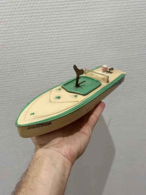 HORNBY CANOT MECANIQUE Mechanic. boat FREGATE N° 3 - 42 CM POUR PIECES