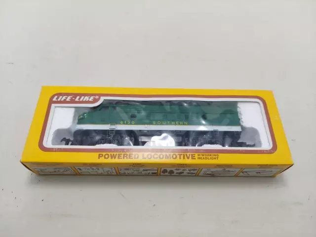 Life-like Trains HO Scale 8693 VTG Southern F-7 Powered Locomotive #6130