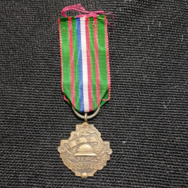 MEDAILLE MILITAIRE CONFEDERATION EUROPEENNE DES ANCIENS COMBATTANTS N° 27