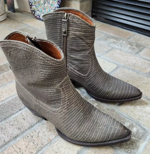 FRYE WOMENS BOOTS. Olive Green. Ankle Height. Excellent Condition. Size ...