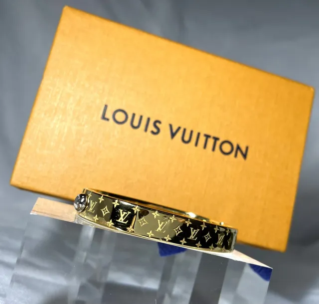 Authentic Louis Vuitton M00607 Nanogram Planet Earrings LV Logo 2.7cm Women