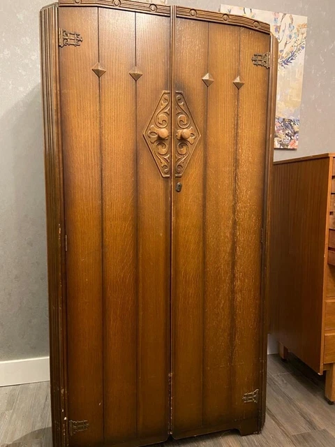 Vintage Bedroom Austin suite 1950’s Wardrobe