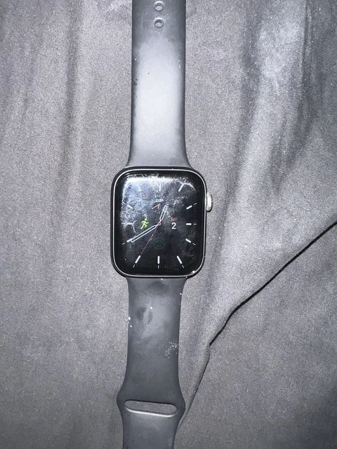 APPLE WATCH SERIES 4 44 mm Space Black Stainless Steel Case with