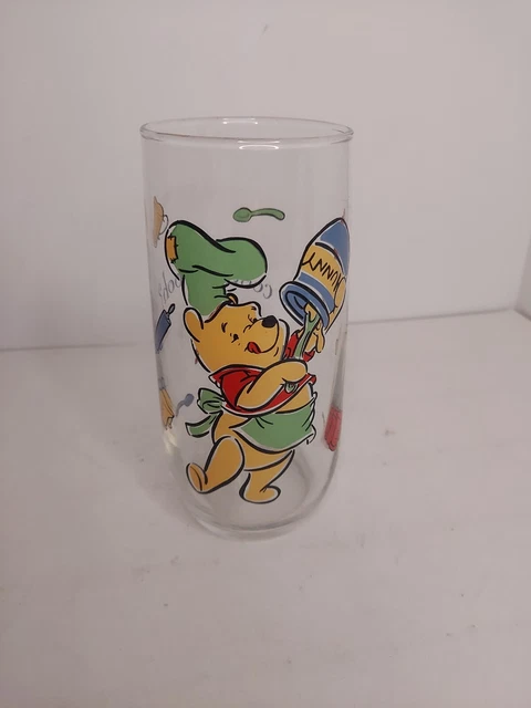 Disney Winnie The Pooh "What's Cooking Pooh?" Glass