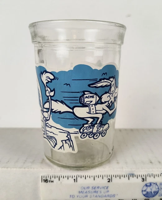 Looney Tunes 1994 Welchs Collectors Series 8 Jelly Jar Road Runner Willie Coyote