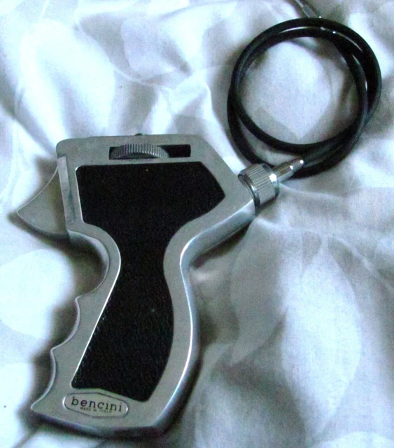 BENCINI VINTAGE CAMERA PISTOL GRIP ..Made In Italy WITH CABLE RELEASE ...