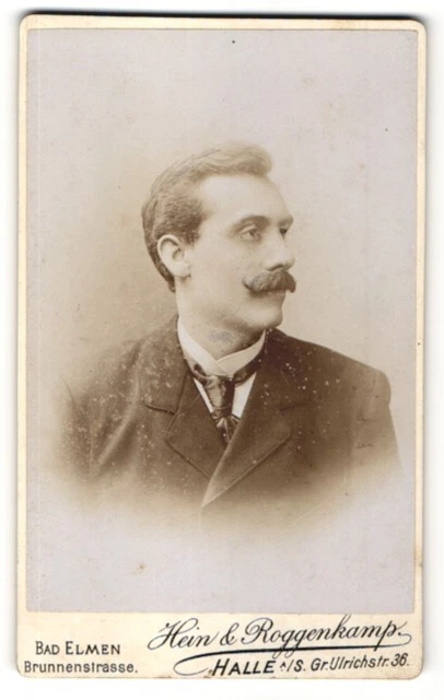 Fotografie Hein & Roggenkamp, Halle / Saale, Portrait eleganter Herr mit Schnau