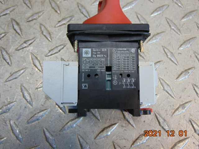 CONTRÔLEUR MOTEUR MANUEL Telemecanique V1 32A 660V Interrupteur Marche ...