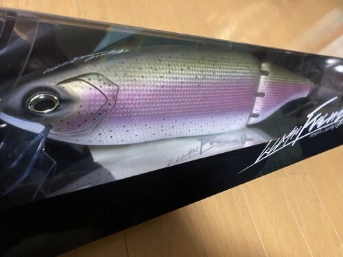 DRT KLASH FRENZY QUEEN Color 10oz 17inch Swimbait flooding Type
