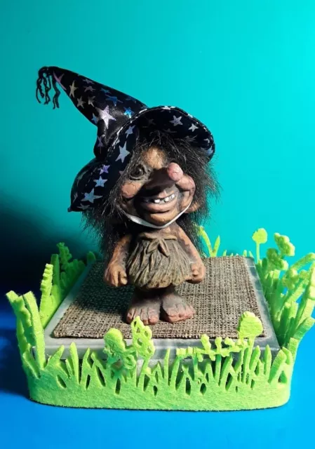 "NY FORM" "TROLL" norvegese, figura da collezione, altezza 9,5 cm.