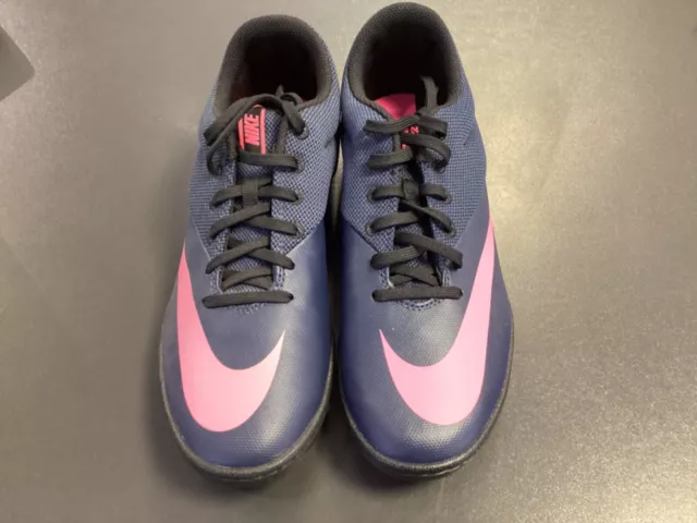 Nike Turf Fußballschuhe für Kunstrasen und Hartplatz Größe 42 Neu!