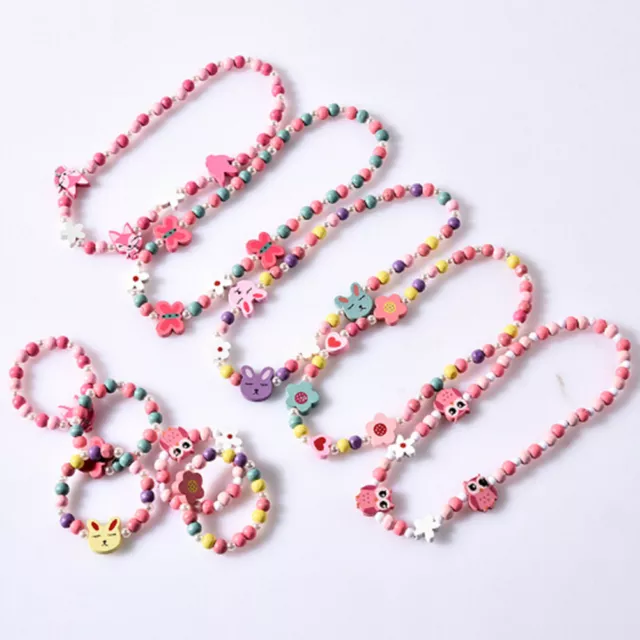 1sets Wooden beaded cartoon animal necklace girl party supply gift B-EN