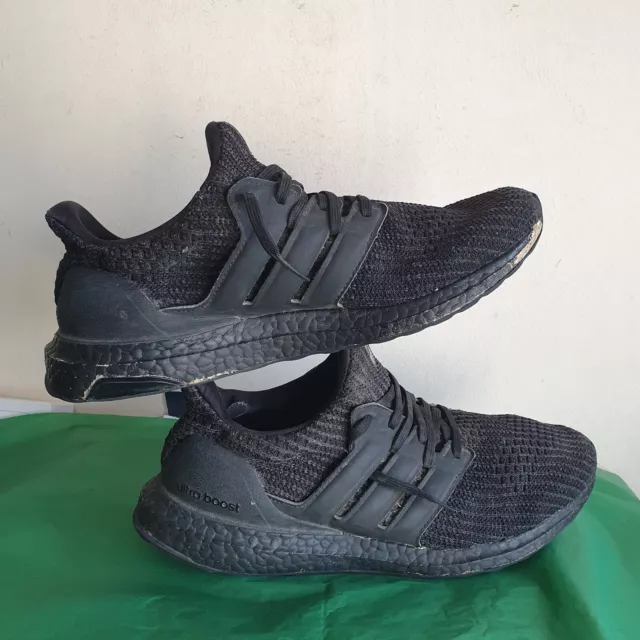 Mens Adidas Ultra Boost Trainers- Black-  Size Uk 9