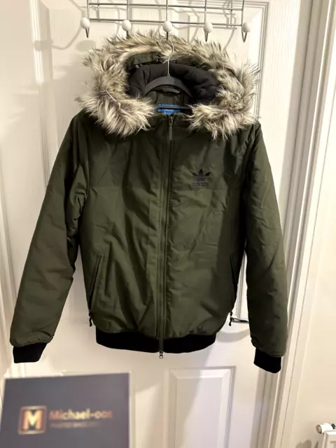 Adidas originals trefoil outlet fur padded parka jacket