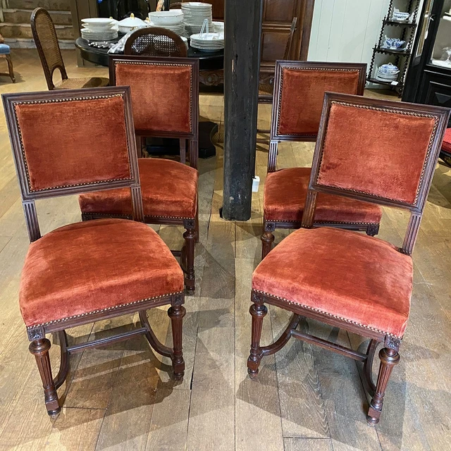 Lot De Chaises De Style Louis XV - Acajou Sculpté Palmettes - XIXe Siècle