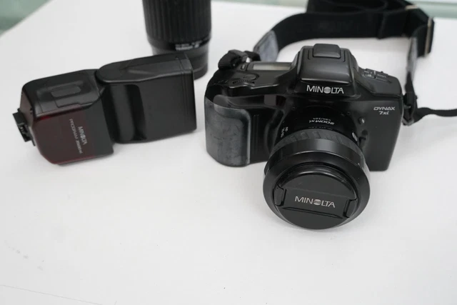 Lot Labo Photo Noir Et Blanc Complet + Appareil Argentique Minolta Dynax 7xi